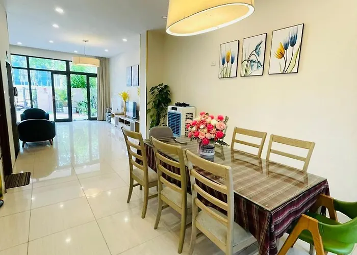 Villa Kim's - 5 Phong Ngu Sieu Rong - 100m Den Bai Tam *
